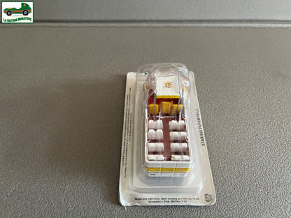 Voiture Miniature Star 660 Papamobile IST Pays de L'est au 1/72