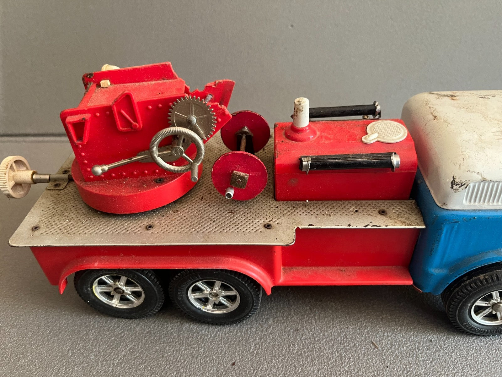 Jouet Ancien Voiture Miniature Tôle Camion Pompiers Gama Incomplet