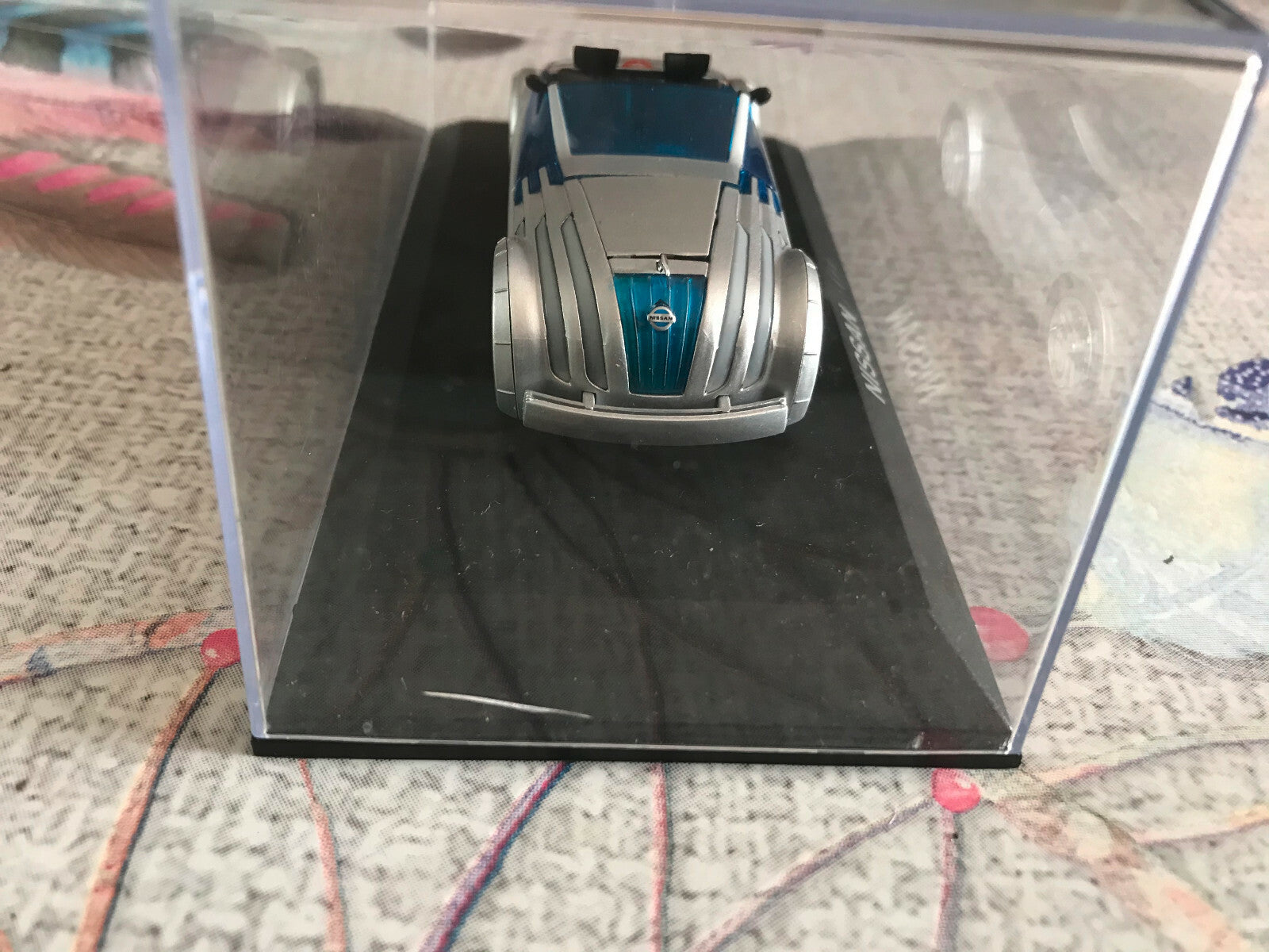 Voiture miniature Nissan Jikoo Norev Concept Car au 1/43