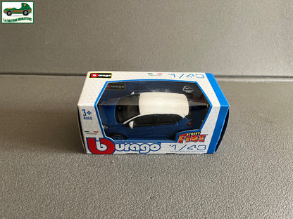 Voiture Miniature Renault Captur Burago Street Fire au 1/43
