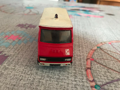 Voiture Miniature Camion Secours Pompiers Citroen C35 Chimique 1/50 Solido