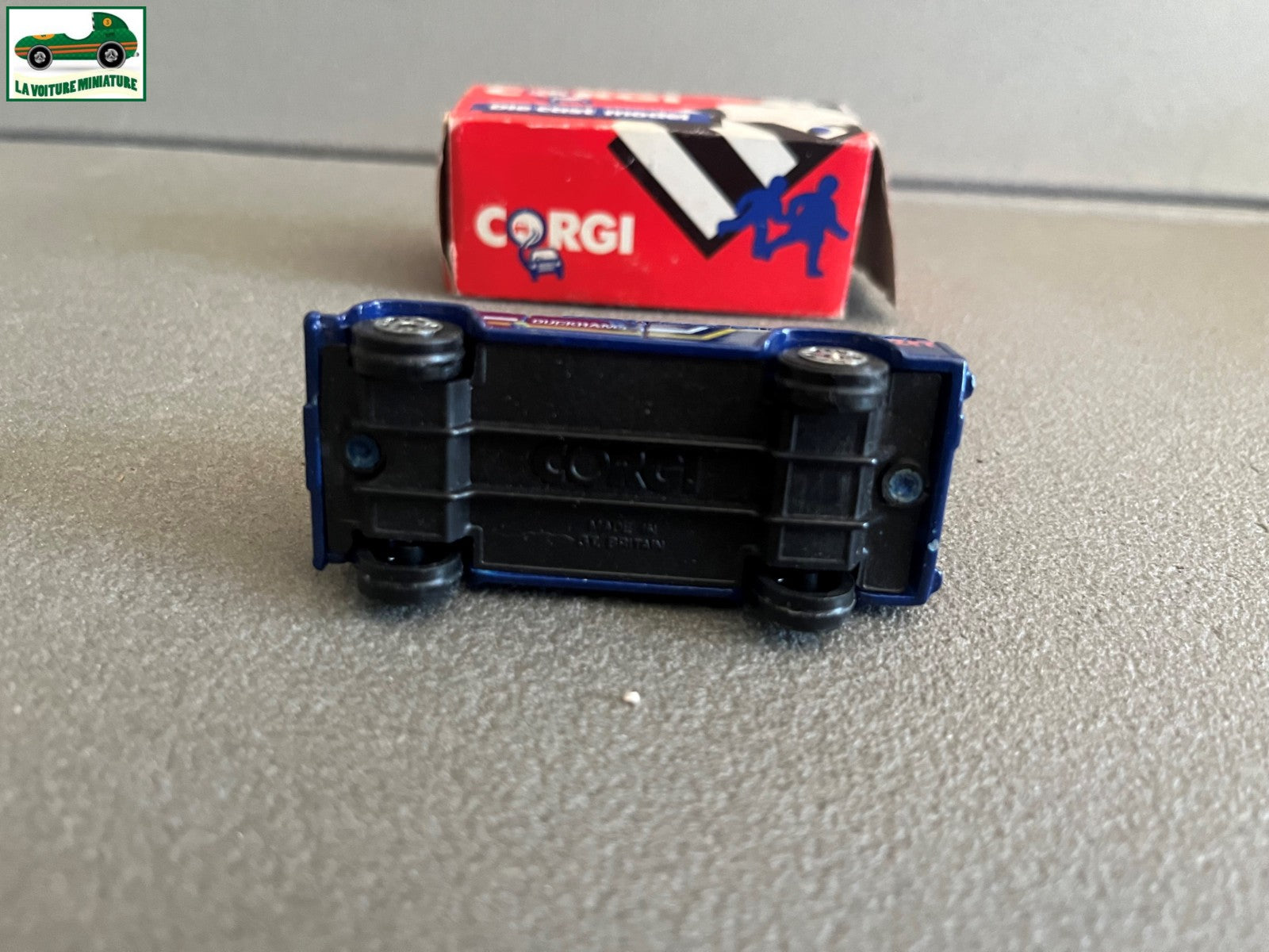 Ancienne Voiture Miniature Corgi Land Rover Made GT Britain Echelle Majorette
