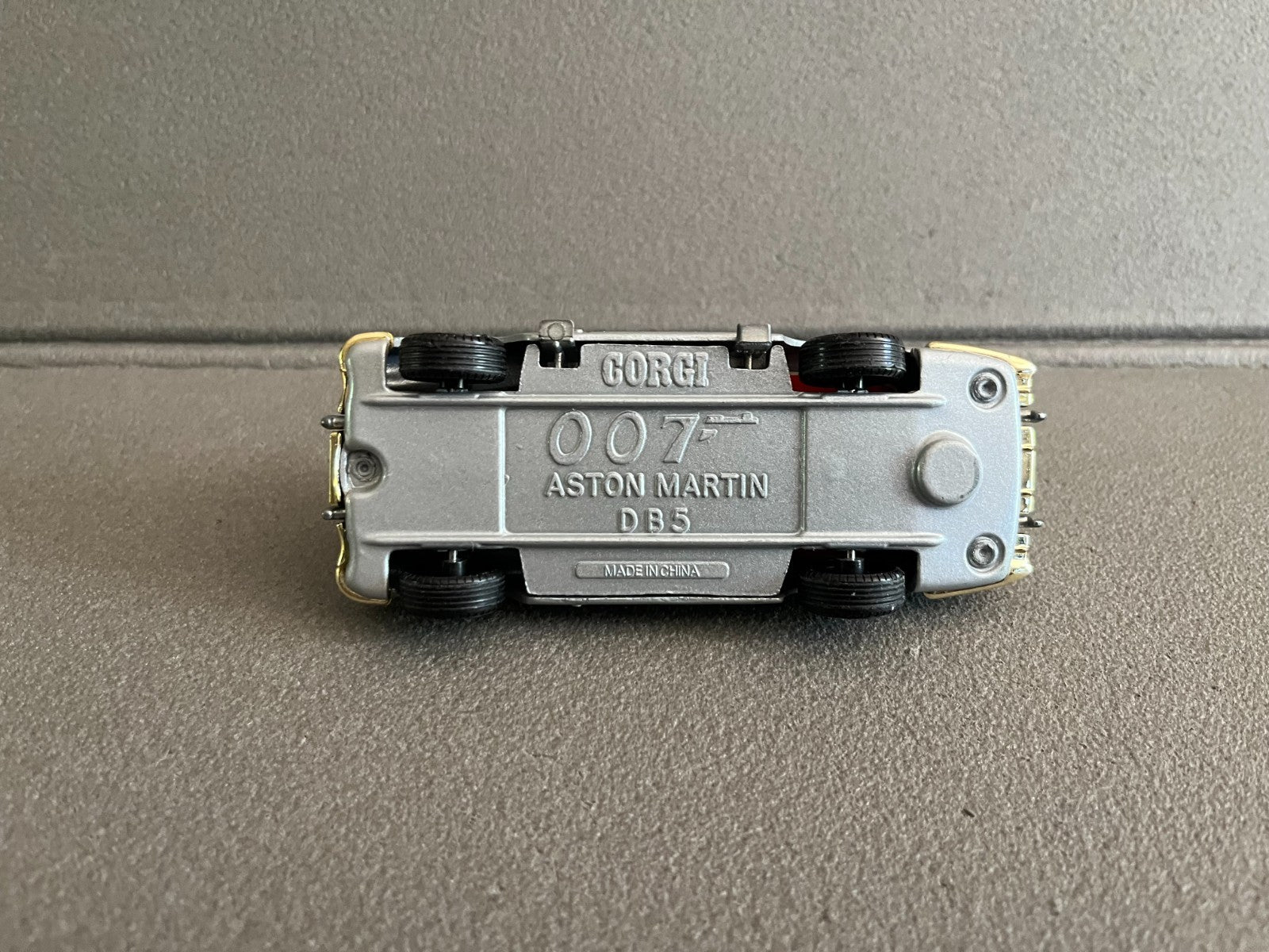 Voiture Miniature Aston Martin DB5 007 Corgi 1/32 1/36