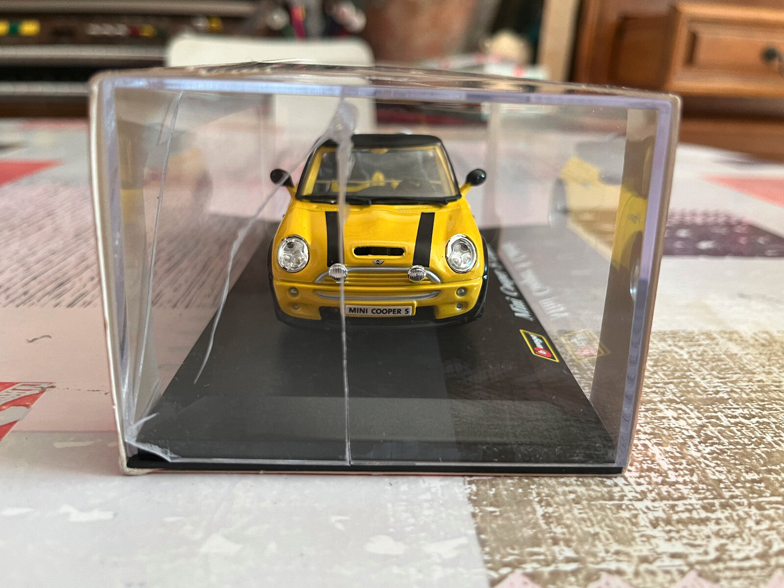 Voiture Miniature Burago Street Tuners Mini Cooper S Cabrio Tuning 1/32