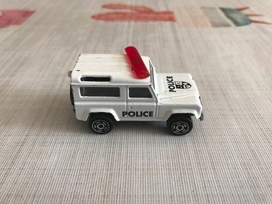Voiture miniature Land Rover Police Majorette N°266 1/60