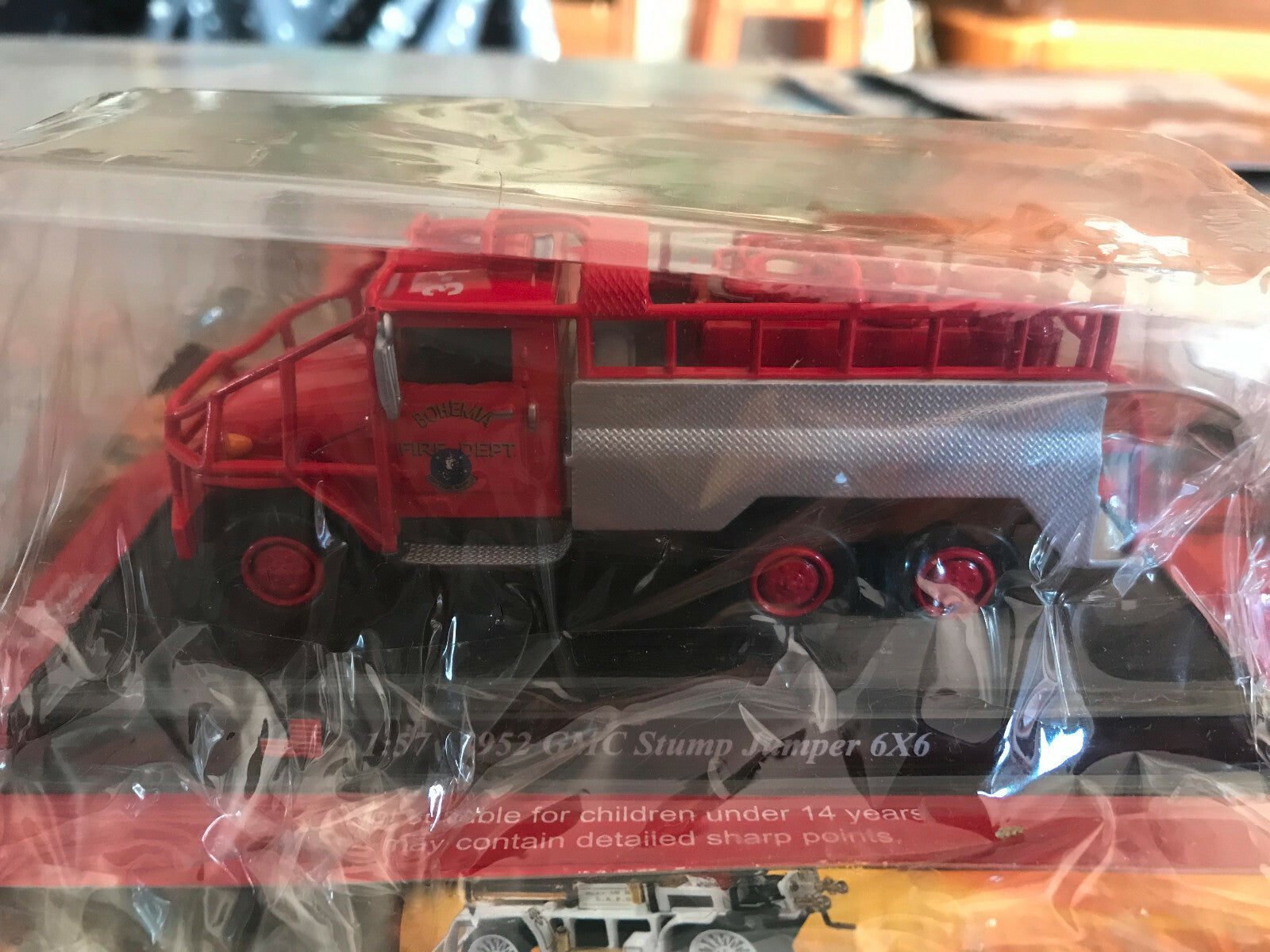 Miniature Camion Pompiers du Monde Delprado 1950 GMC Stump Jumper 6x6 1/57