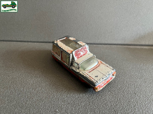 Ancienne Voiture Miniature Chevrolet Impala Kennel Club Corgi Toys Britain Epave