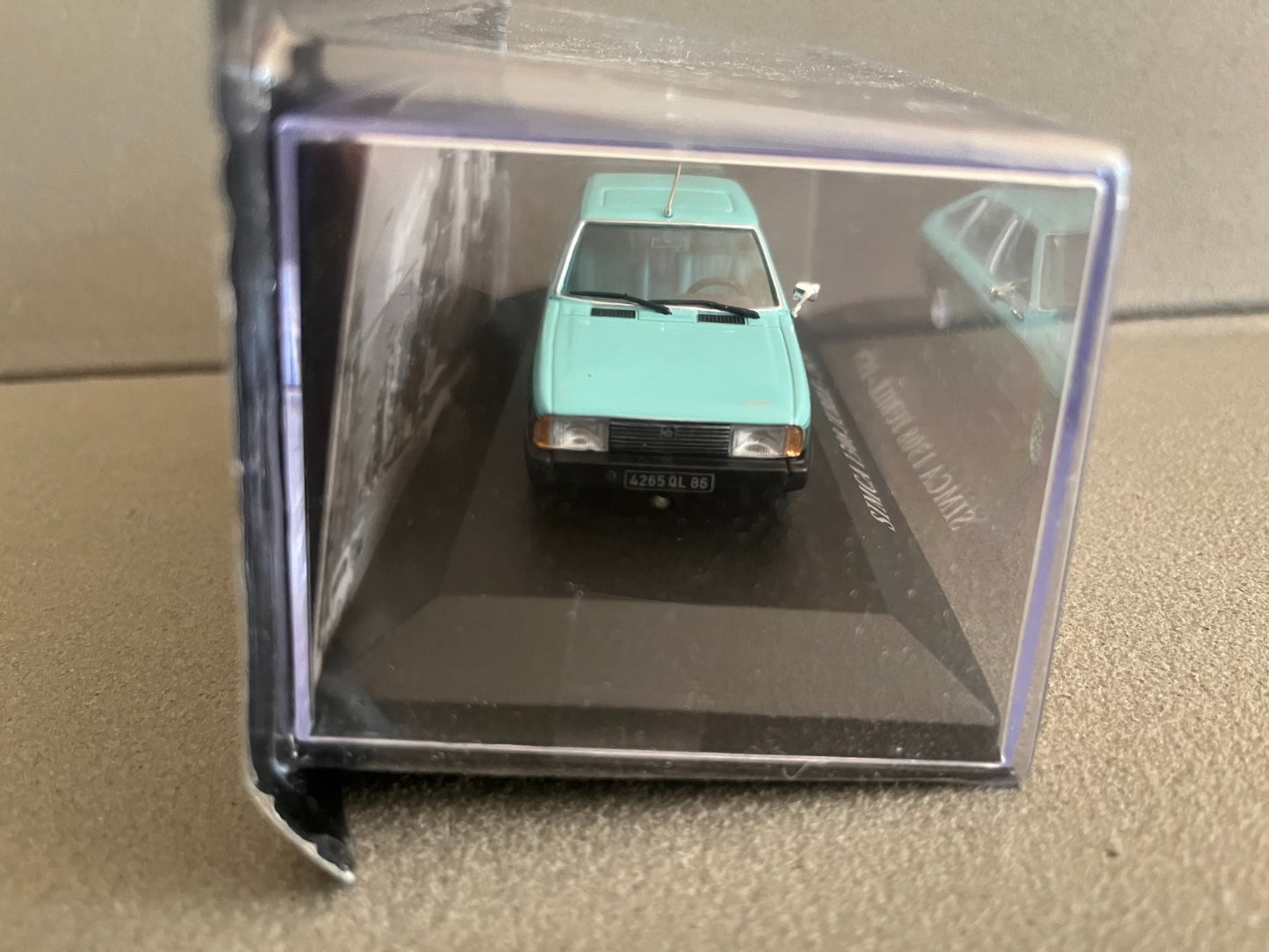 Voiture Miniature Simca 1308 Jubilé 1979 au 1/43