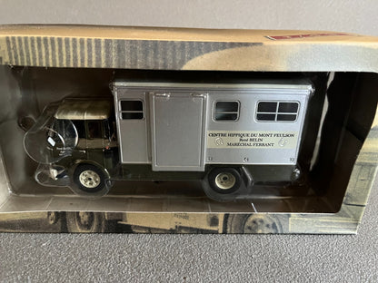 Voiture Miniature Camion D'autrefois Berliet Centre Hippique Ixo Altaya 1/43