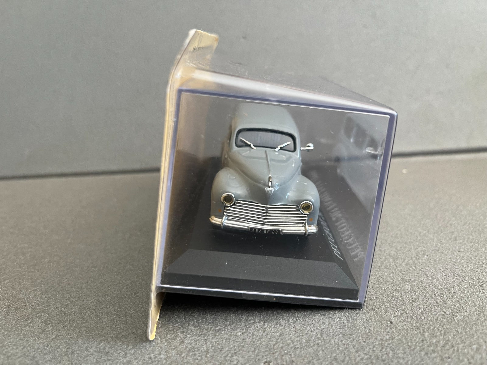 Voiture Miniature Peugeot 203 Familiale 1955 Ixo Altaya au 1/43