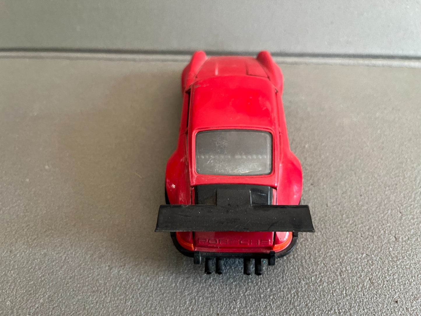 Ancienne Miniature Voiture Porsche 911 1/24 Burago