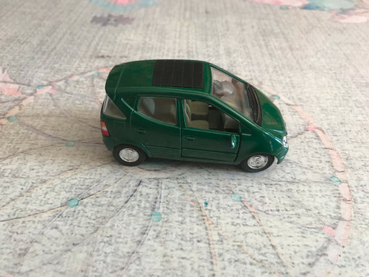 Voiture miniature Mercedes A A160 GD Modele Luxe Friction