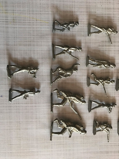 Ancien Soldat Lot de 22 Soldats Armée Militaire Métal Alu ? Zamac ? Plomb ?