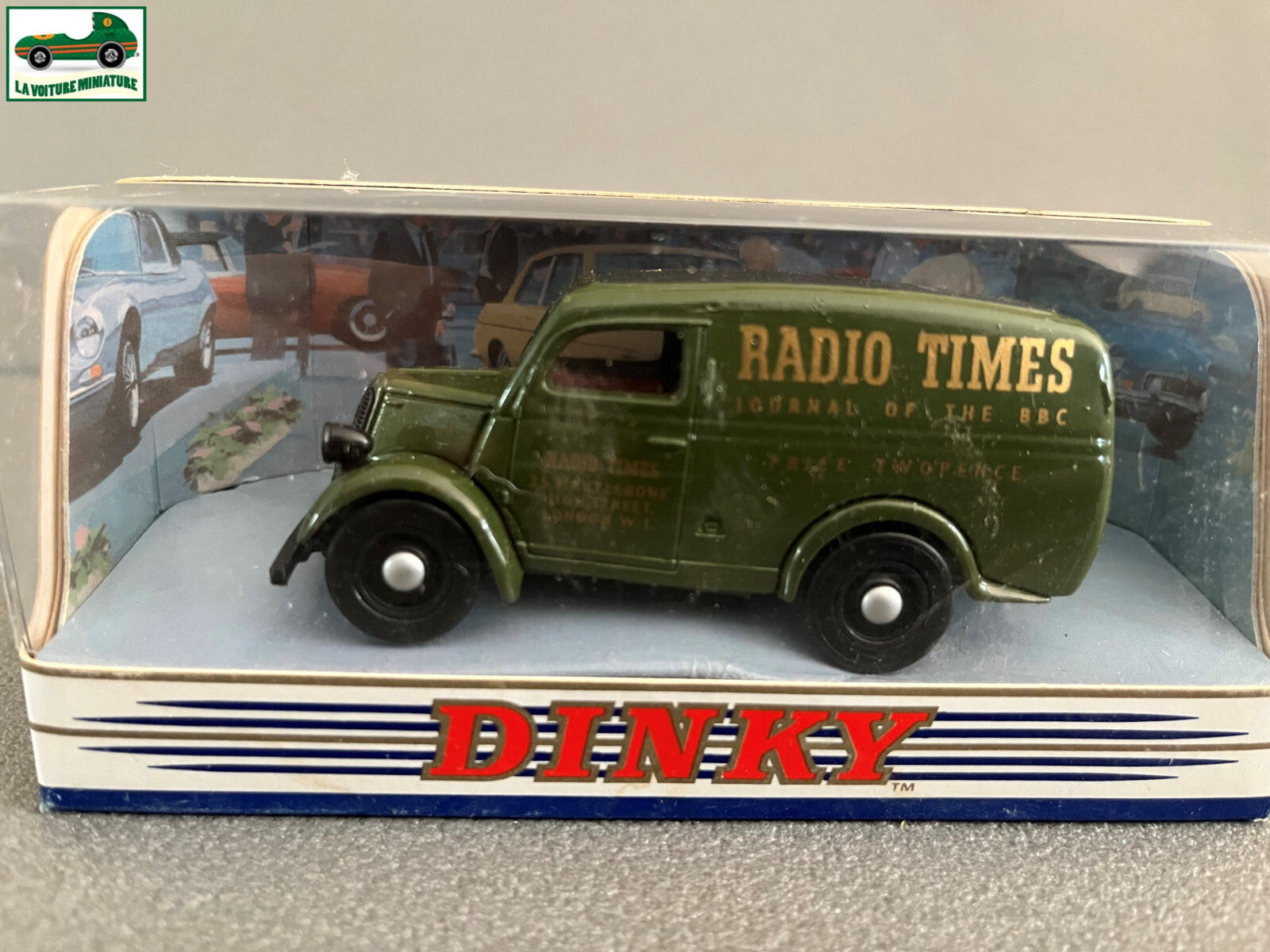 Voiture Miniature 1950 Ford E83W 10 CWT Van DY-4 Radio Dinky Matchbox au 1/43