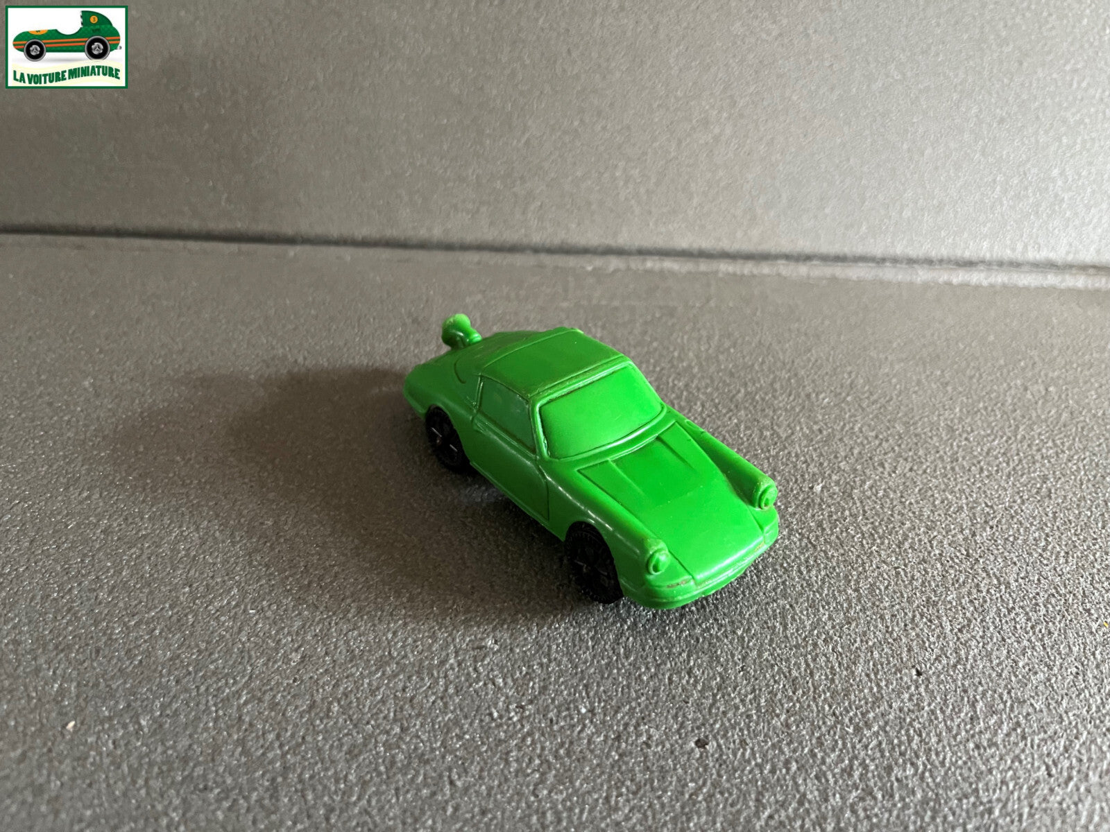 Voiture Miniature Ancien Porsche Vinyl Line Plastique Gomme 1/43 idem Tomte