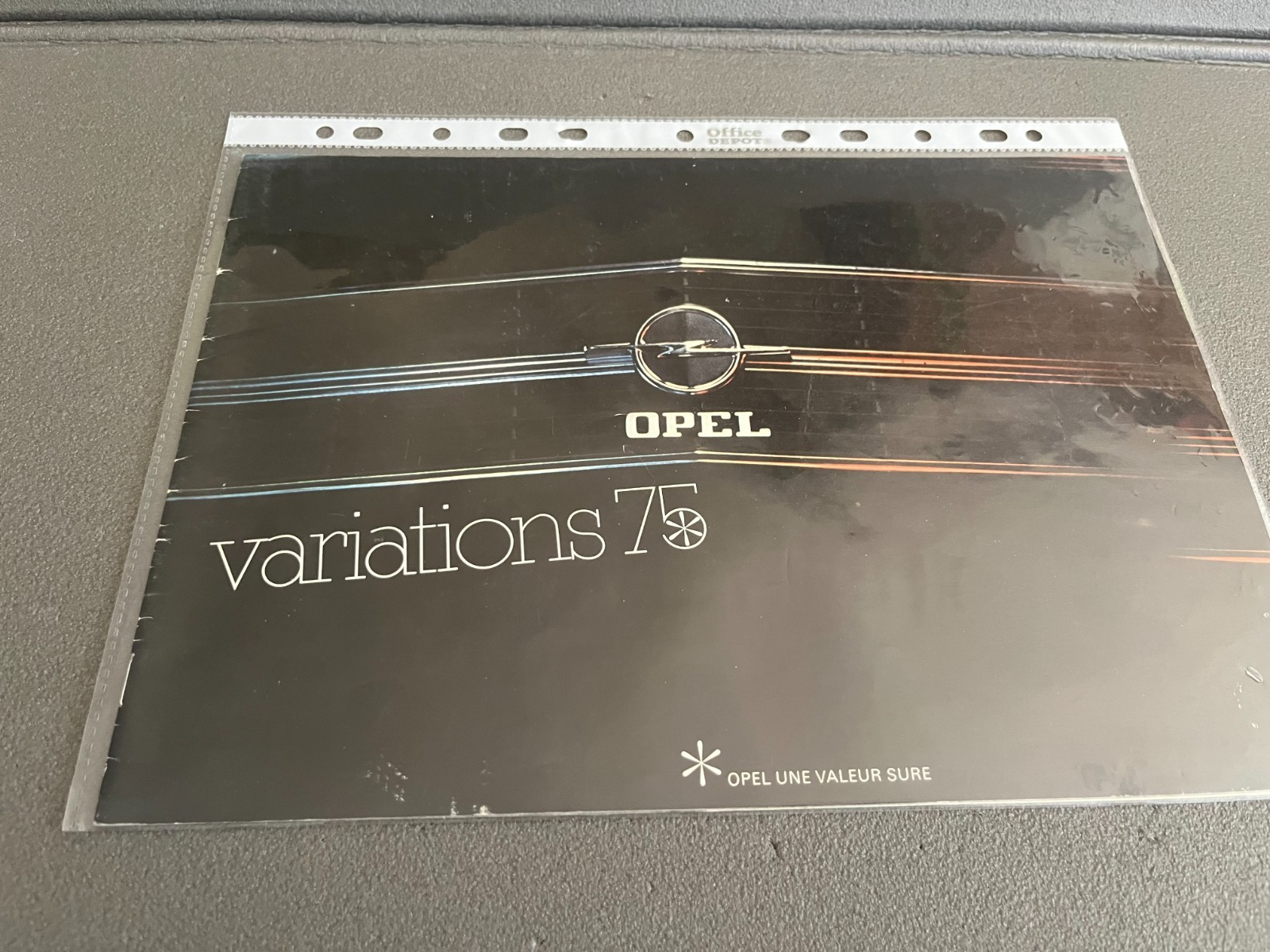 Ancien Dépliant Brochure Documentation Automobile Opel Variations 75