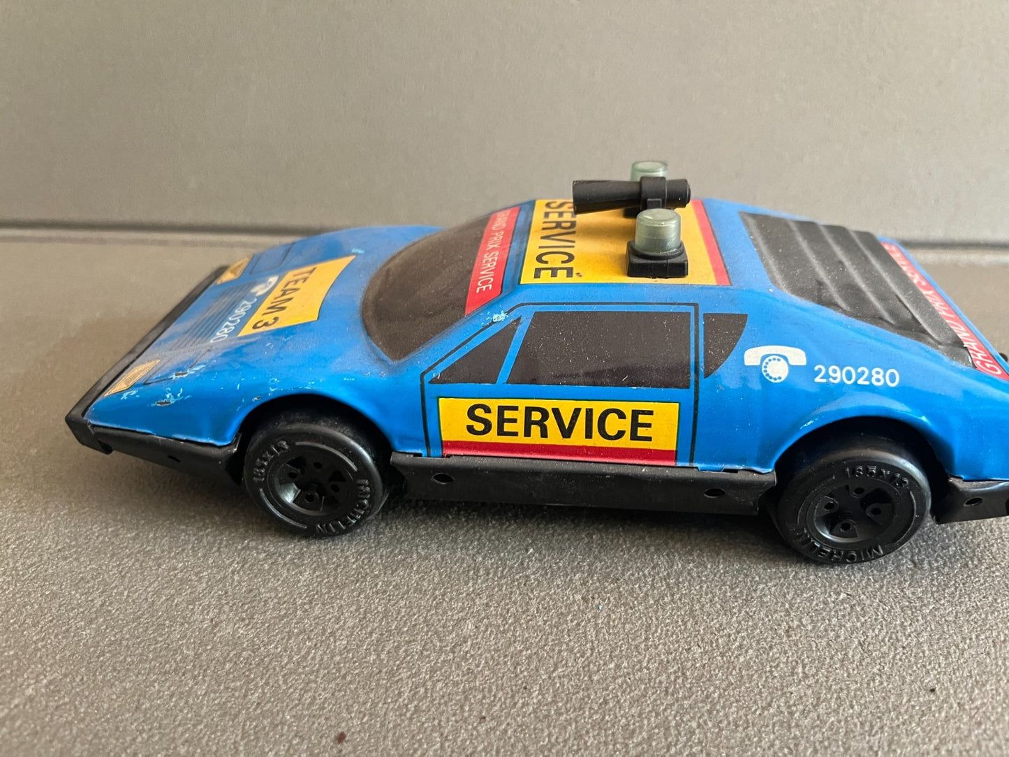 Jouet Ancien Voiture Miniature Course Tôle Ferrari 512 VEB  Grand Prix Service
