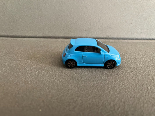 Voiture miniature 2019 Fiat 500 Turbo Matchbox au 1/64