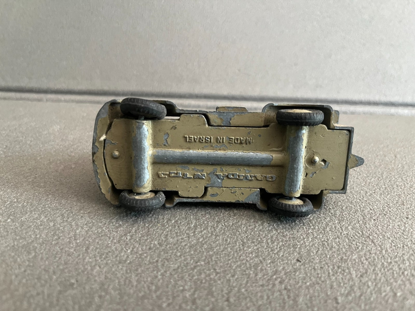 Ancienne Miniature Jouet Camion Made in Israel Gamda Epave