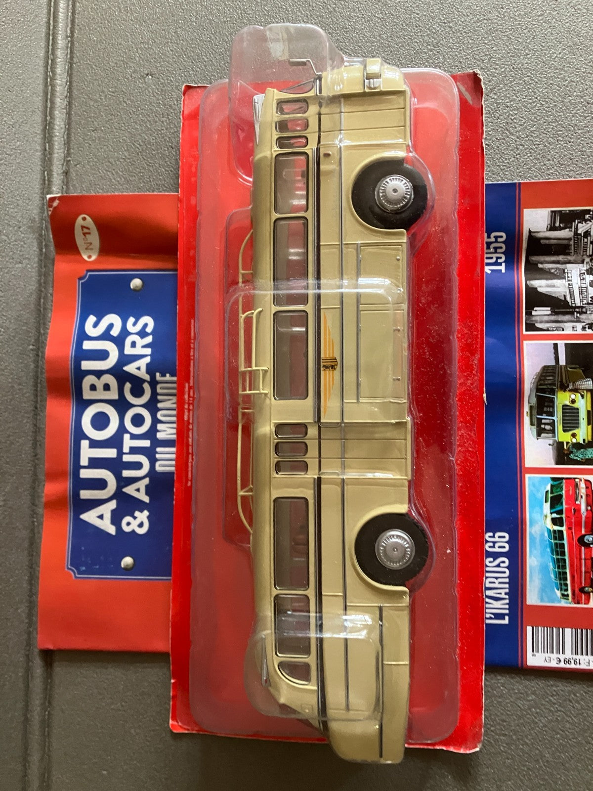 Voiture miniature Ikarus 66 1955 1/43 Autobus Autocars du Monde