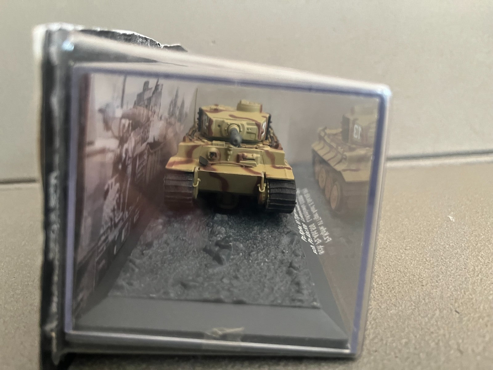 Miniature Militaire Char Tank Blindé Pz.Kpfw. VI Tiger Ausf. E 181 Altaya 1/72