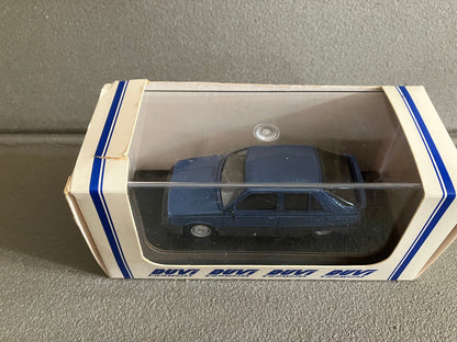 Voiture Miniature Kit résine monté Renault 11 RO396 Duvi France au 1/43