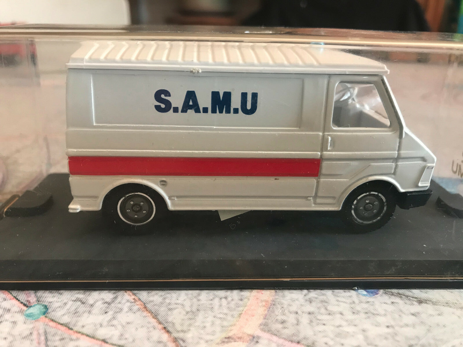 Voiture Miniature Fourgon Citroen C35 SAMU REF 172 Verem 1/50