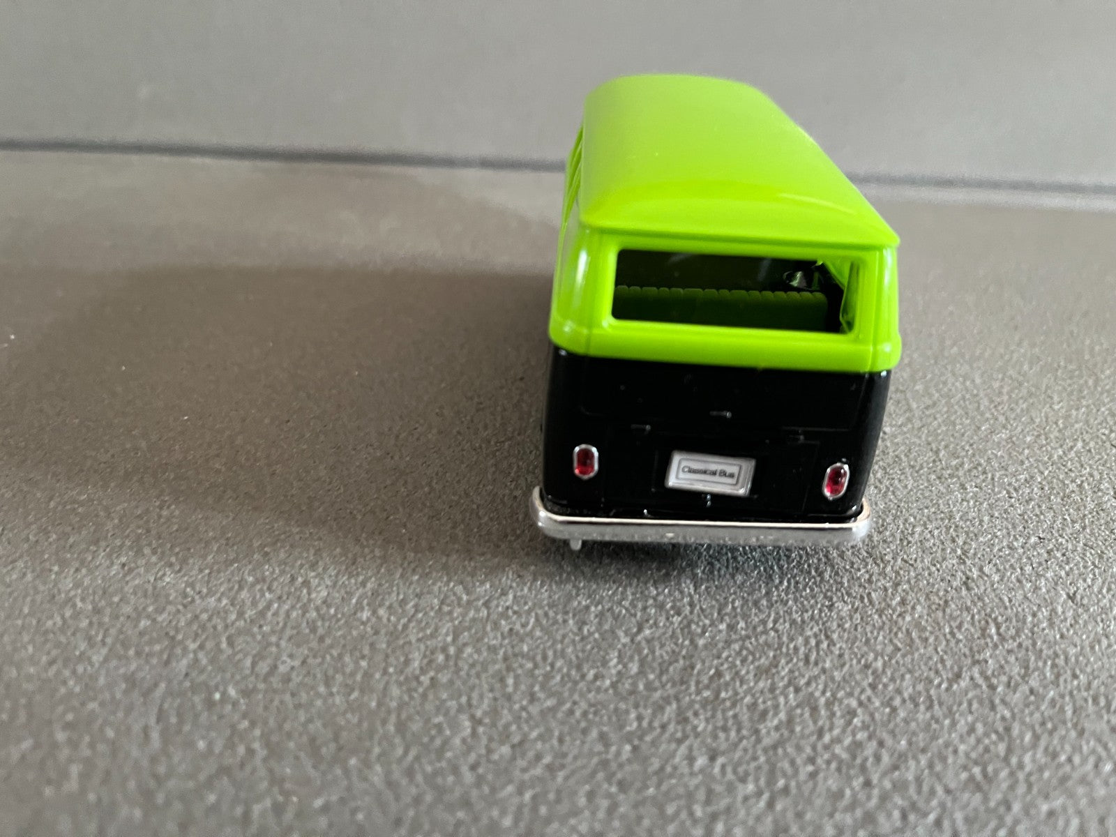 Voiture Miniature Bus Volkswagen Combi T1 1963 Welly au 1/34 1/39