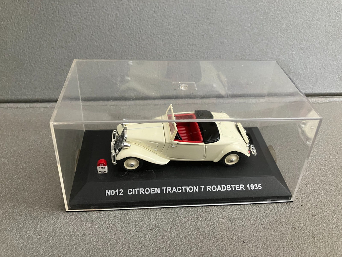 Voiture Miniature Citroen Traction 7 Roadster 1935 Nostalgie au 1/43