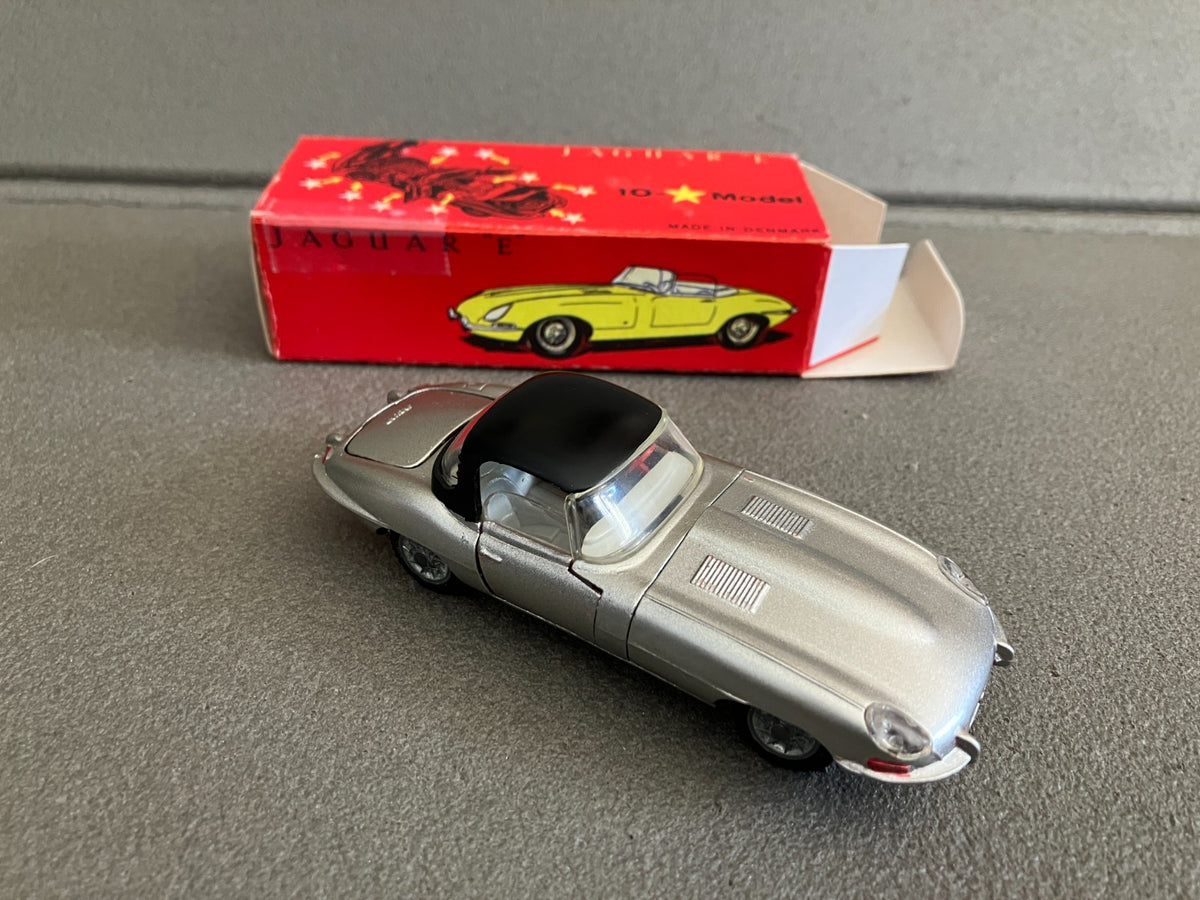 Ancienne Voiture Miniature Jaguar E Type Tekno Denmark au 1/43