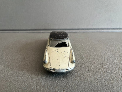 Ancienne Miniature Voiture Citroen DS 19 Dinky Toys Meccano France Epave