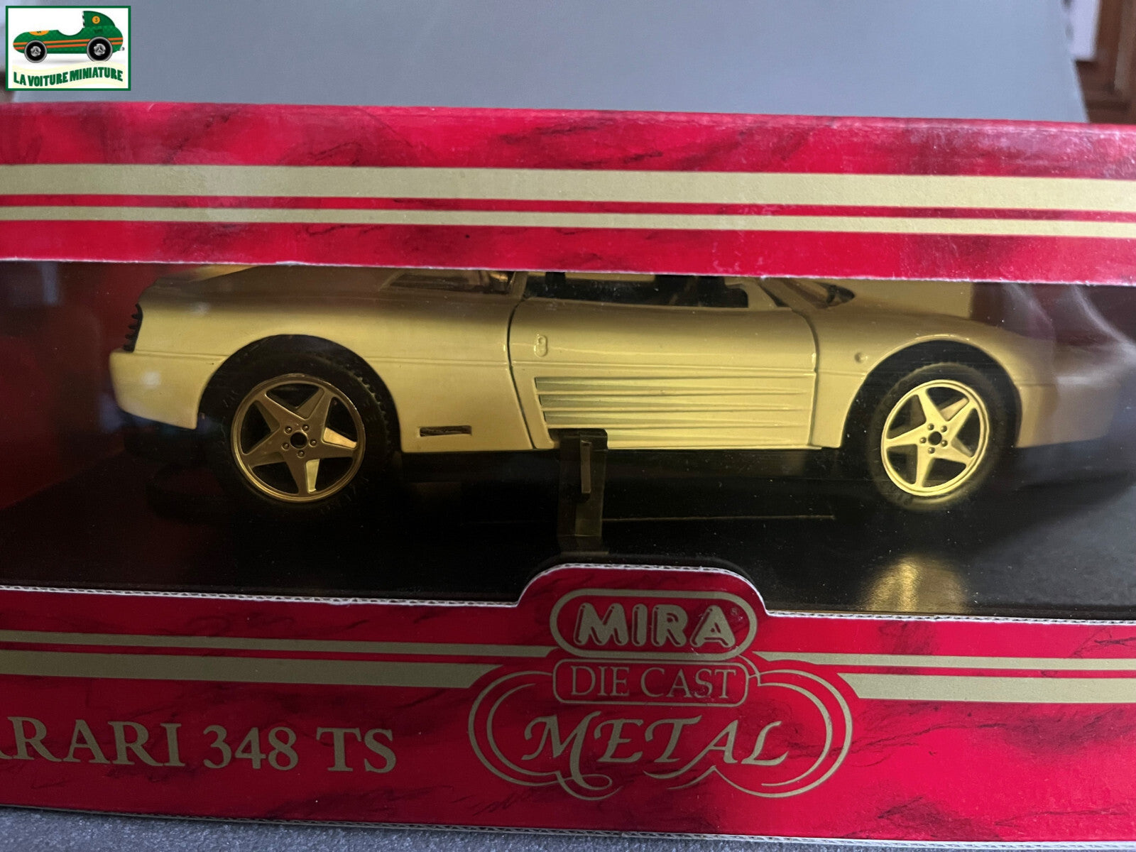Voiture miniature Ferrari 348 TS Mira au 1/18