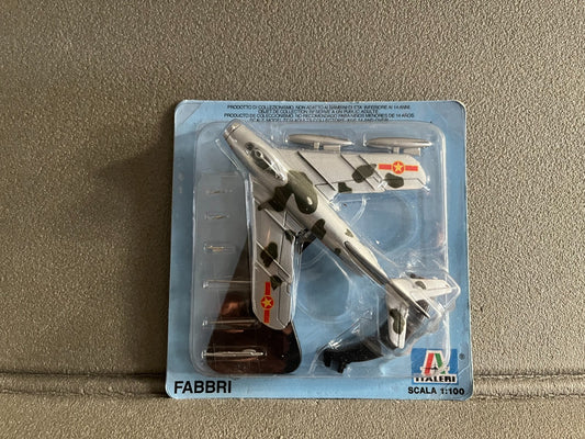 Avion miniature Militaire Mig-17 Fabbri Italeri 1/100
