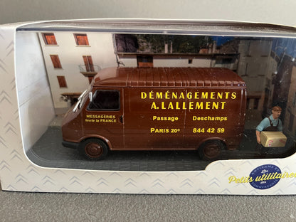 Voiture miniature Petits Utilitaires Citroen C35 Déménageur Atlas 1/43