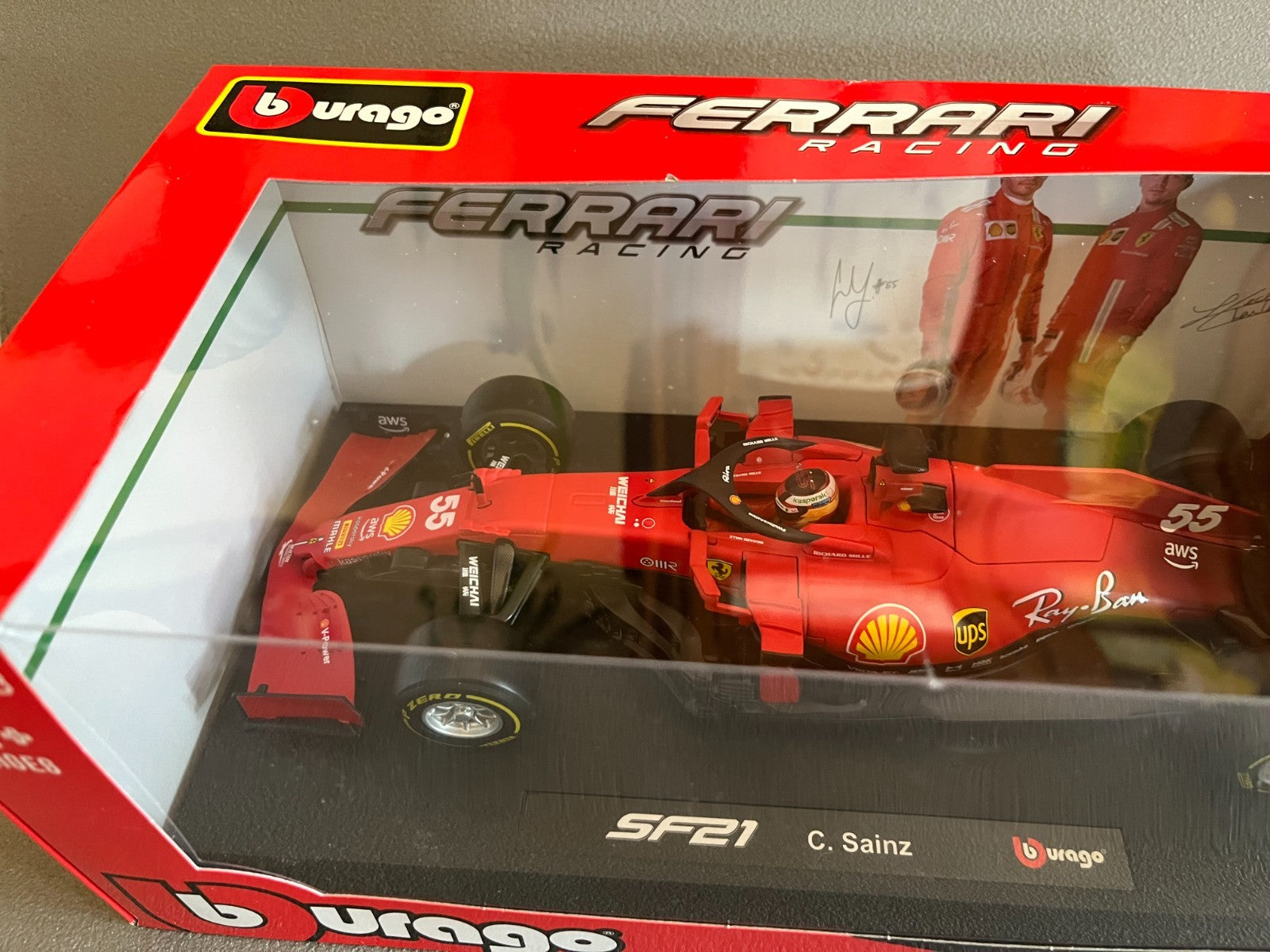 Voiture miniature Ferrari SF 21 Sainz Formule 1 Burago au 1/18