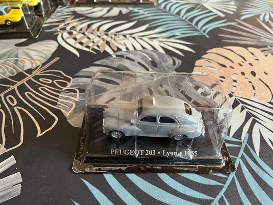 Voiture Miniature Peugeot 203 Lyon 1955 Taxi Du Monde au 1/43 Altaya