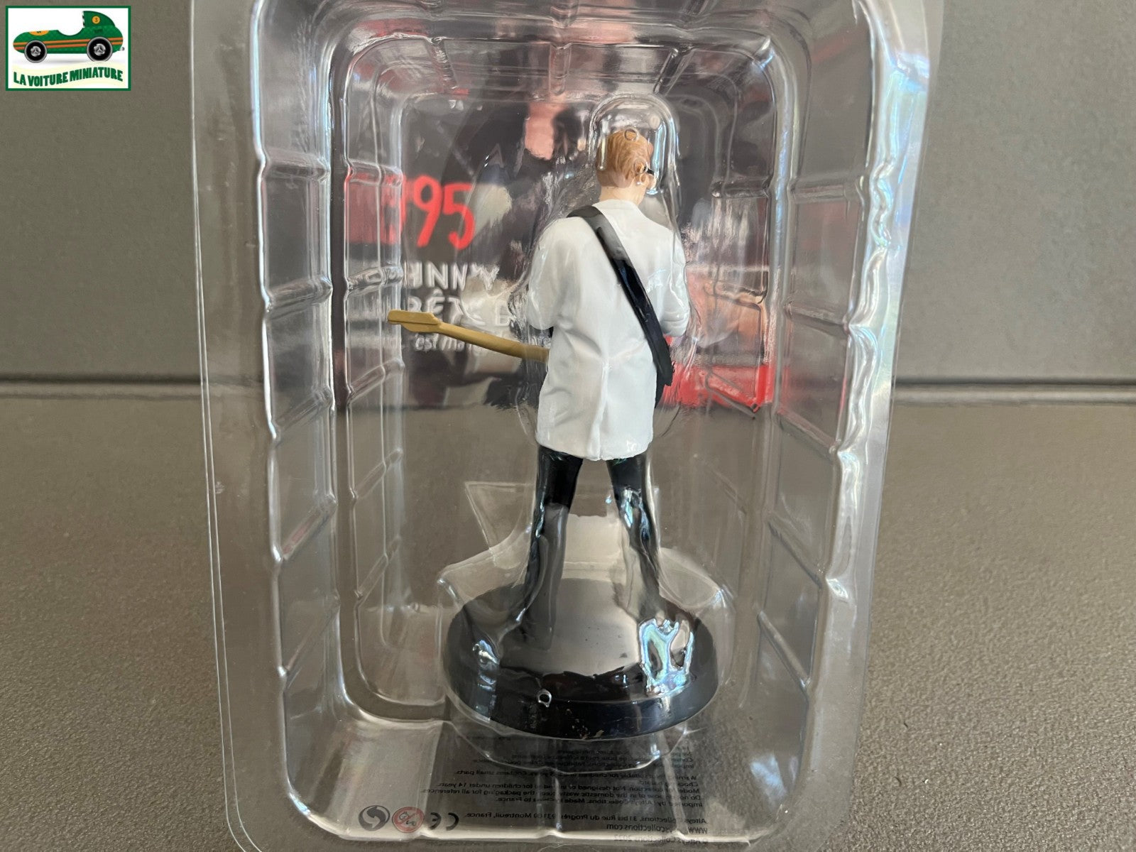 Figurine de Collection Johnny Hallyday + Livret N°17