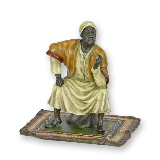 STATUE MODERNE SCULPTURE BRONZE MARCHAND ORIENTAL SUR UN TAPIS
